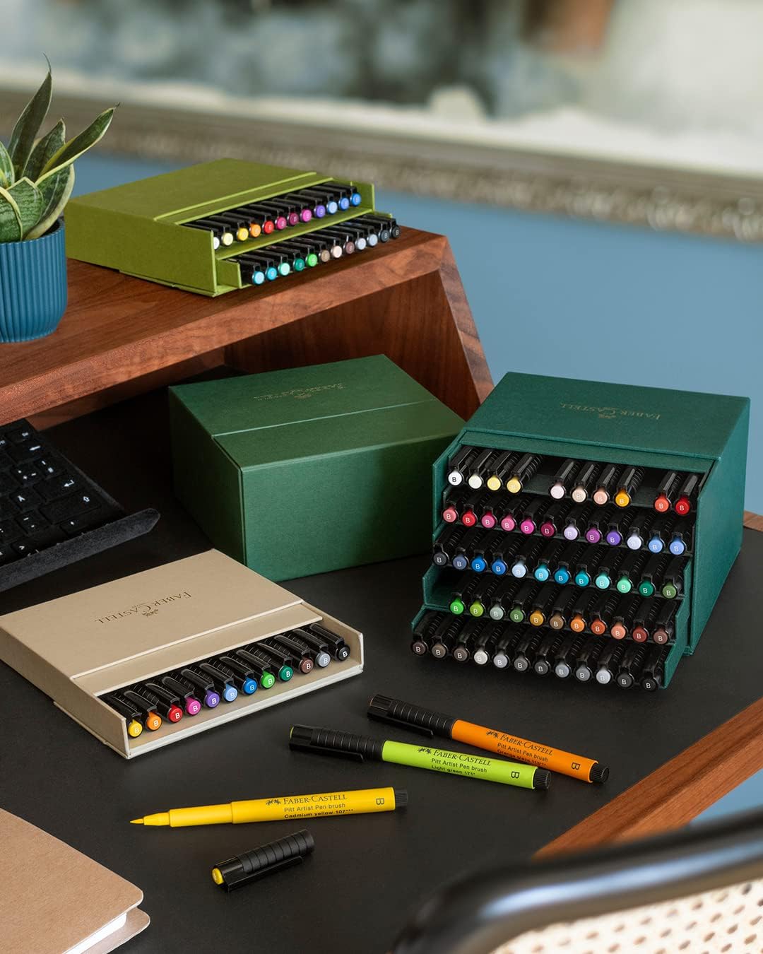 Detalle de Faber-Castell Pitt Artist Pen Brush 60er Atelierbox – Pinselstifte Set