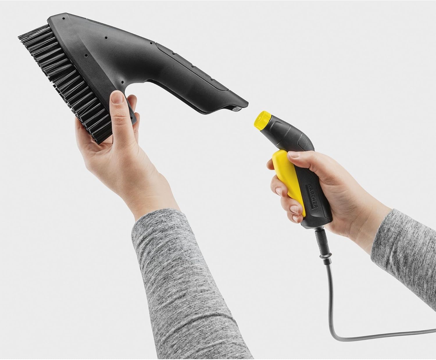 Detalle 1 de KÄRCHER 2.644-423.0 OC Scrubbing Brush Accessory, Oval Plastic Brush