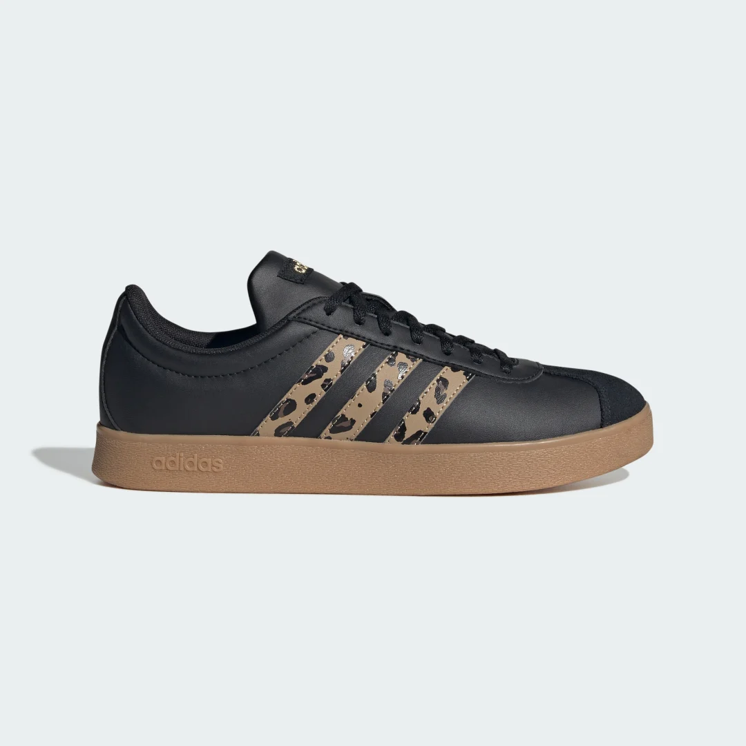 Detalle de Adidas VL Court Base Negro: clásica zapatilla de tenis para uso diario