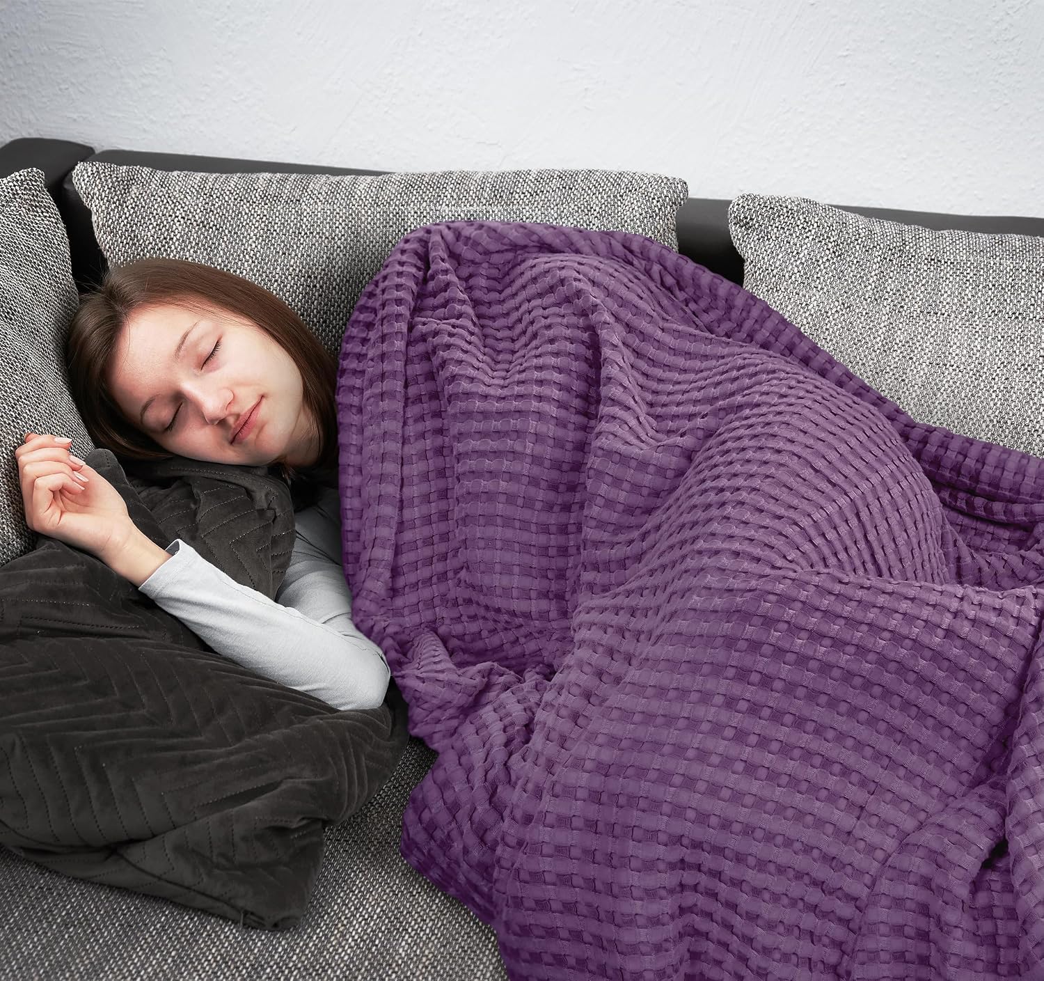 Detalle de Utopia Bedding – bawełniany koc waflowy 300 GSM, śliwkowy, 228 × 228 cm