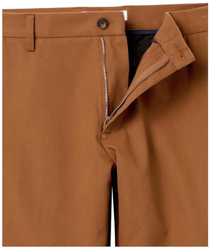 Thumbnail 8 de Amazon Essentials Men's Classic-Fit Wrinkle-Resistant Chino Trousers, Dark Khaki Brown, 40W/32L