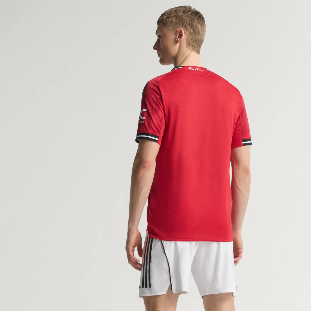 Detalle 2 de Camiseta primera equipación Manchester United 25/26 Oficial de Adidas