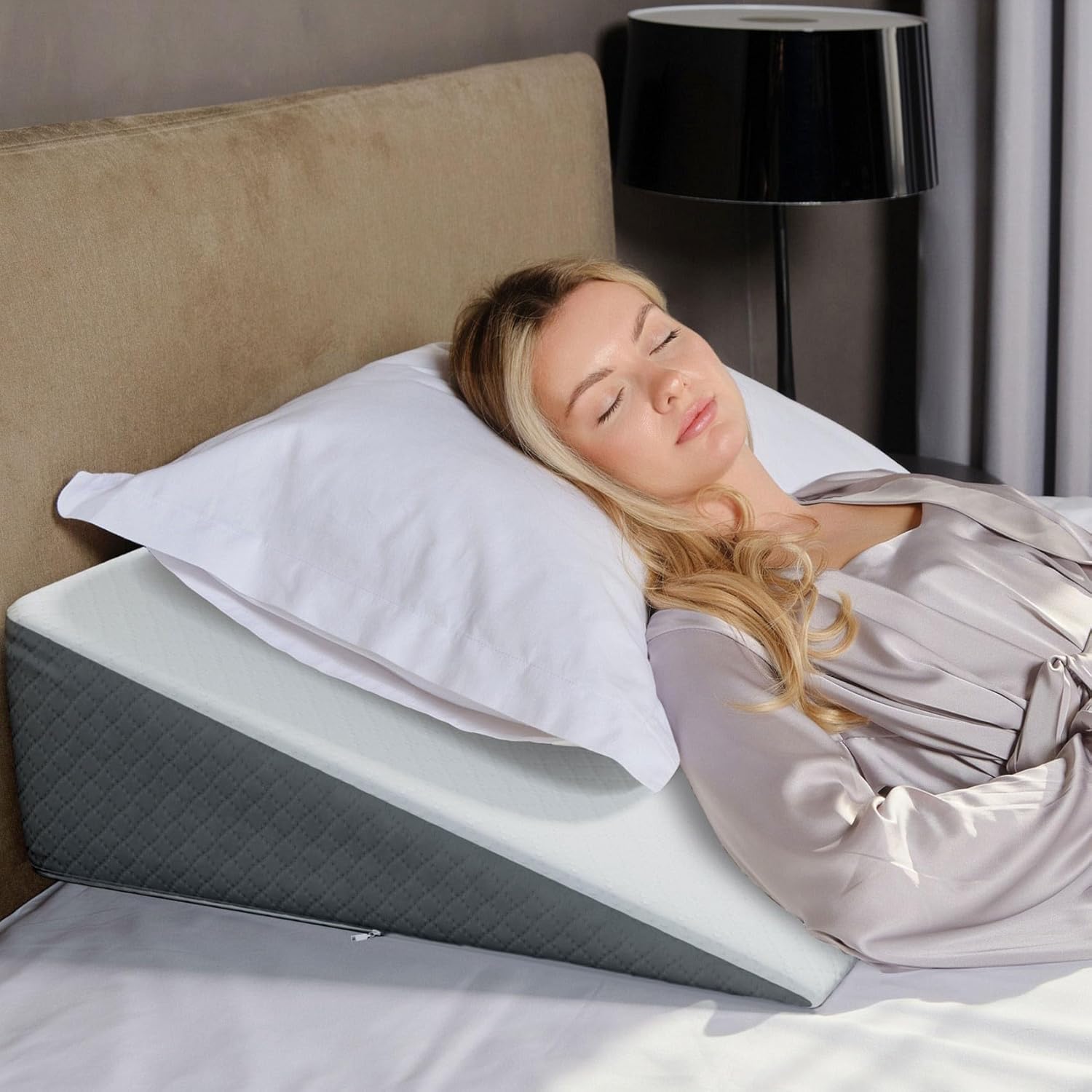 Detalle de Kolbs Bed Wedge Pillow Standard 7.5" height