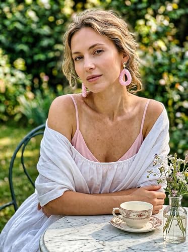 Detalle de Boho Ohrringe hängend für Damen – Tropfenförmige Reisperlen von Joya Love