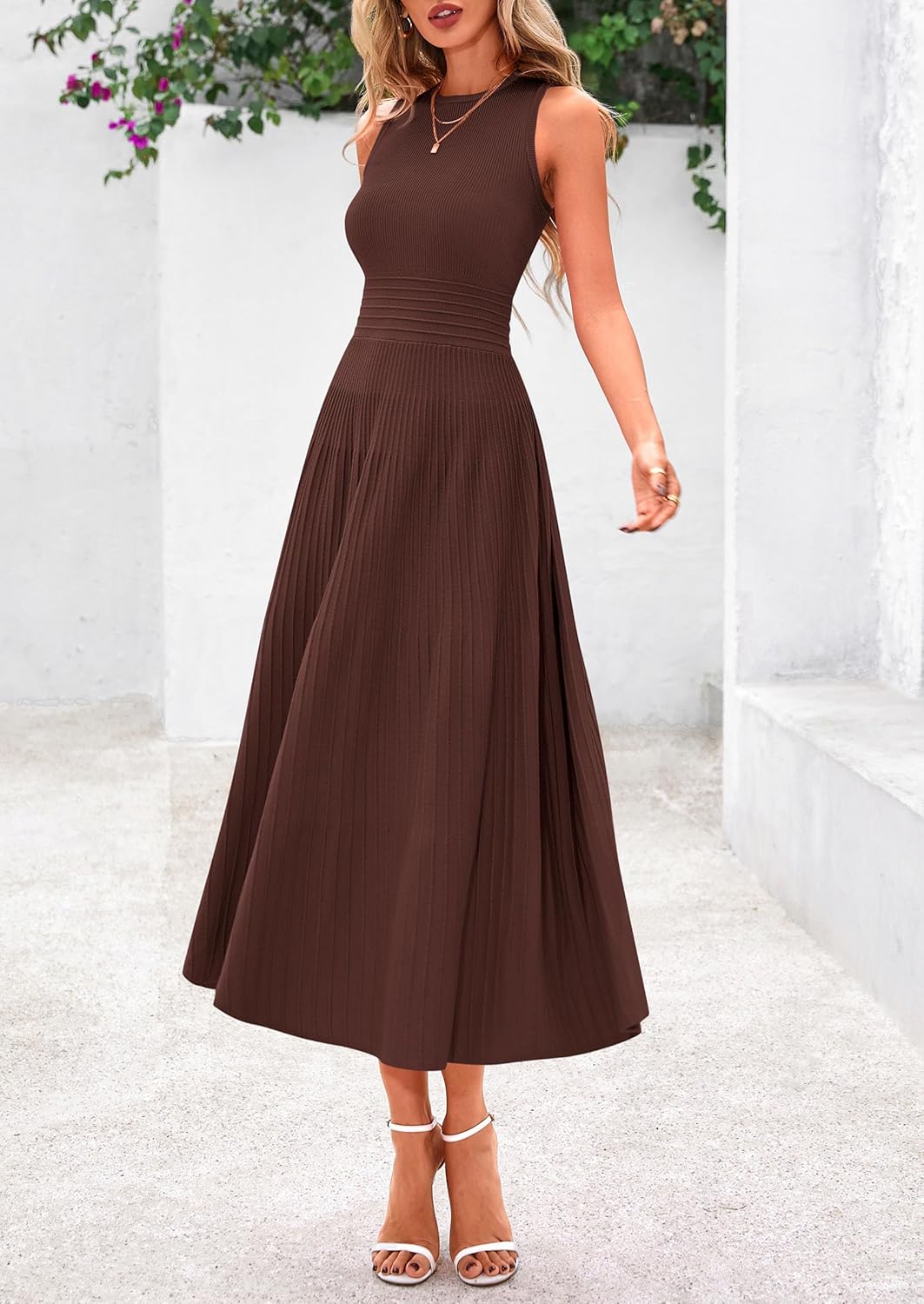 Thumbnail 4 de PRETTYGARDEN Sleeveless Pleated Midi Dress for Women — Spring/Summer 2026