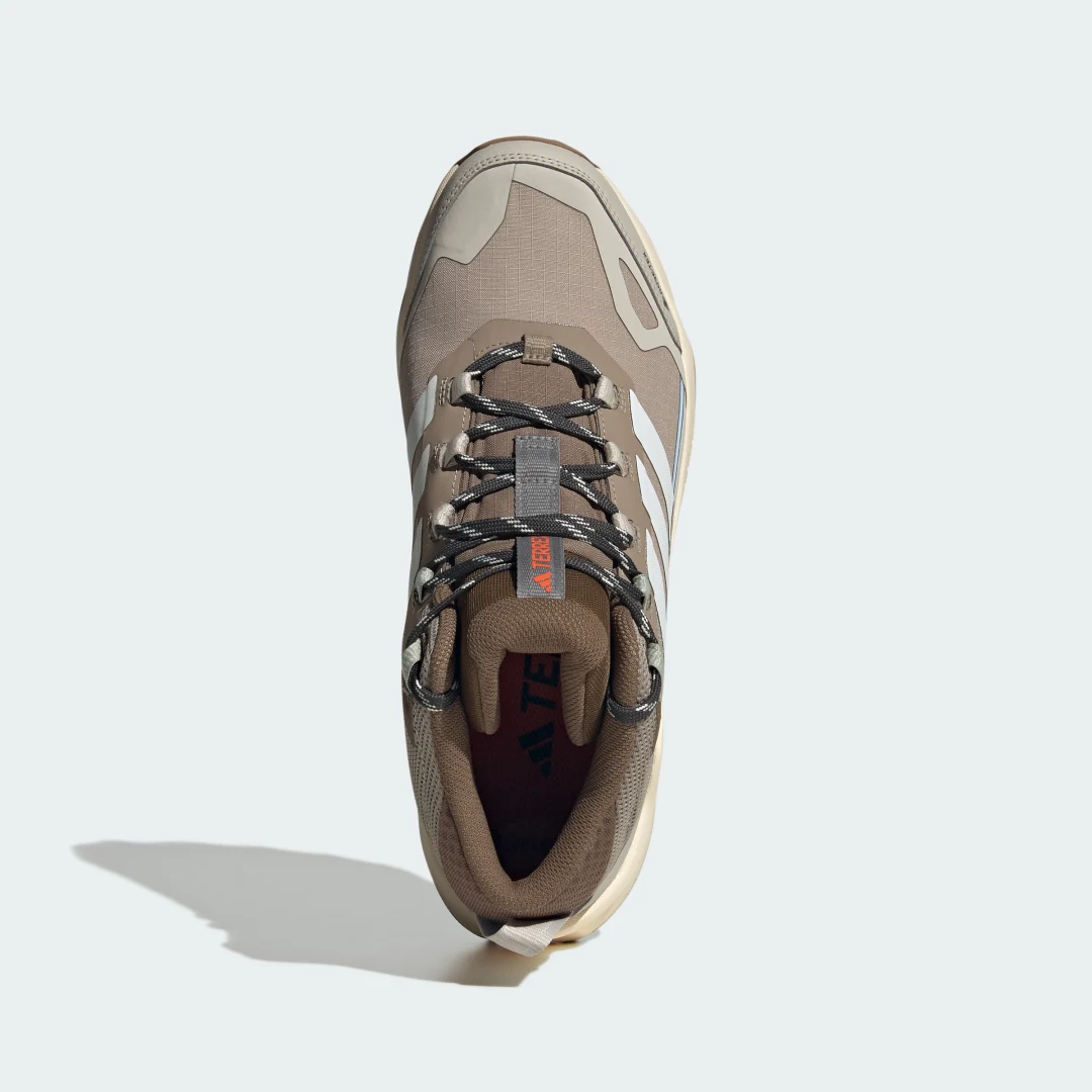 Detalle de Zapatilla de senderismo Terrex Skychaser AX5 Mid GORE-TEX de Adidas