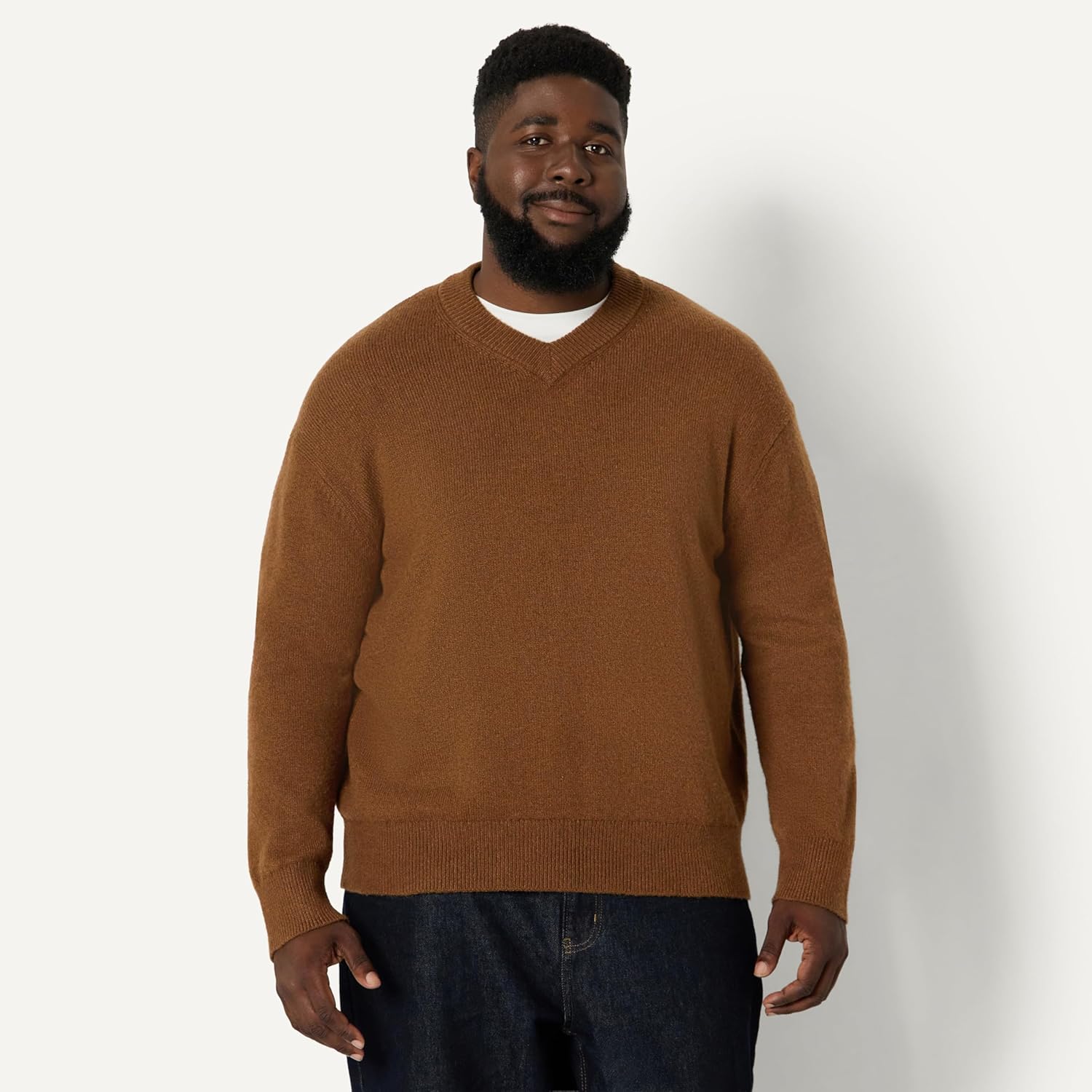 Thumbnail 5 de Amazon Essentials Herren Regular-Fit-Pullover aus Baumwollmischung mit V-Ausschnitt