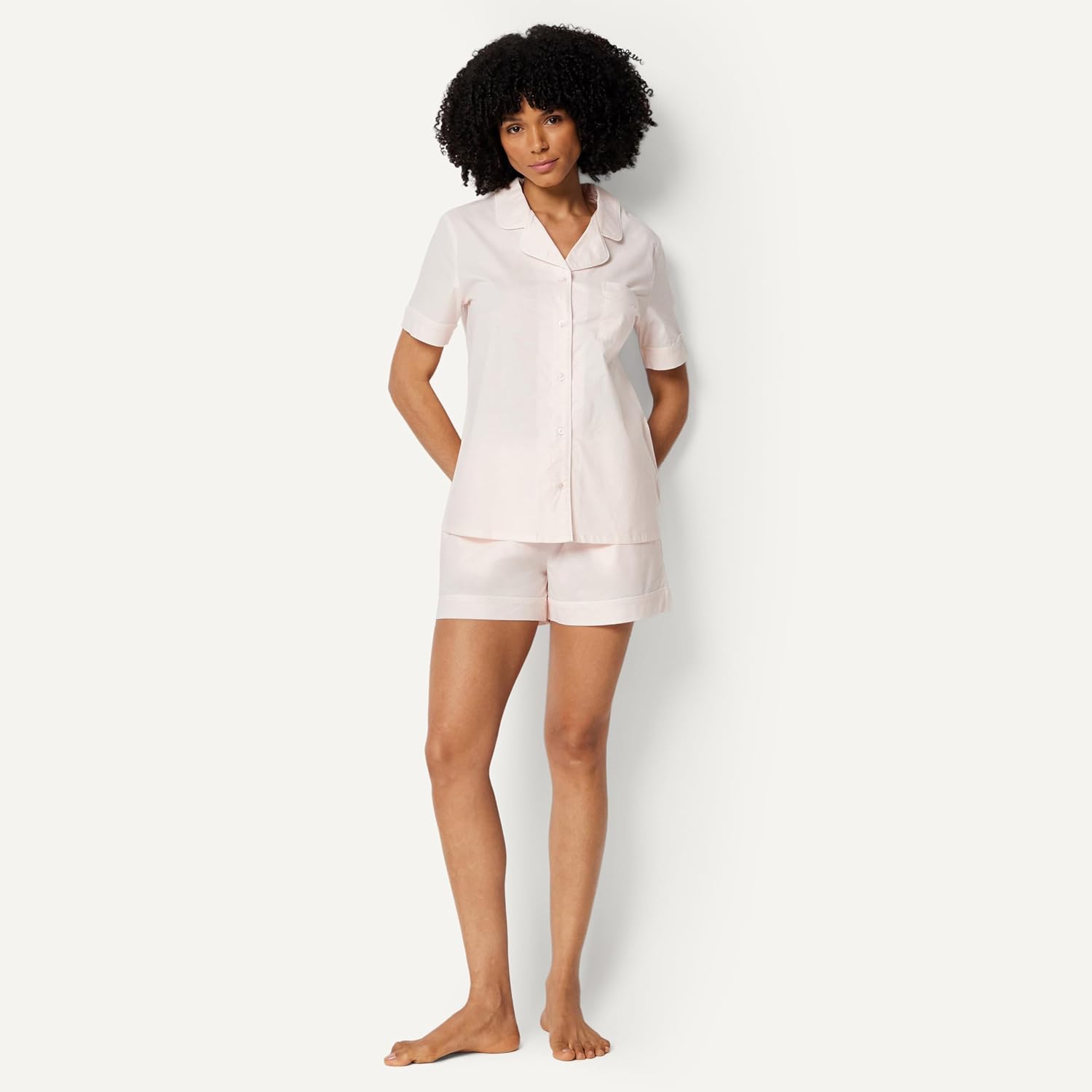 Detalle de Amazon Essentials Damen Schlafanzug aus Baumwoll-Stretch-Popeline – Kurzarm mit Shorts