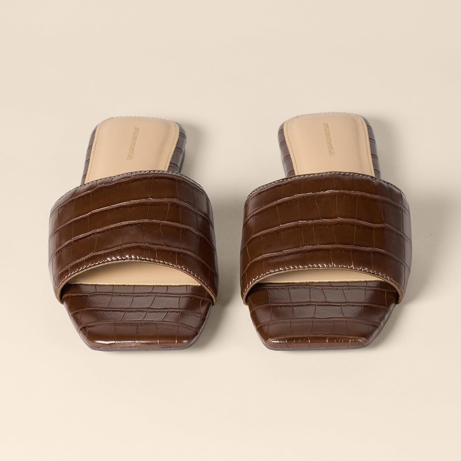 Thumbnail 3 de Amazon Essentials Damen Slide-Sandalen – Bequeme, minimalistische Sandalen mit gepolsterter Innensohle