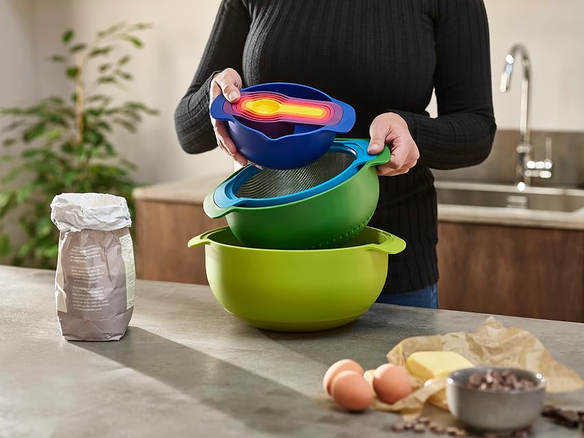 Detalle 2 de Joseph Joseph Nest 9 Plus Juego de 9 piezas apilables 🍽
