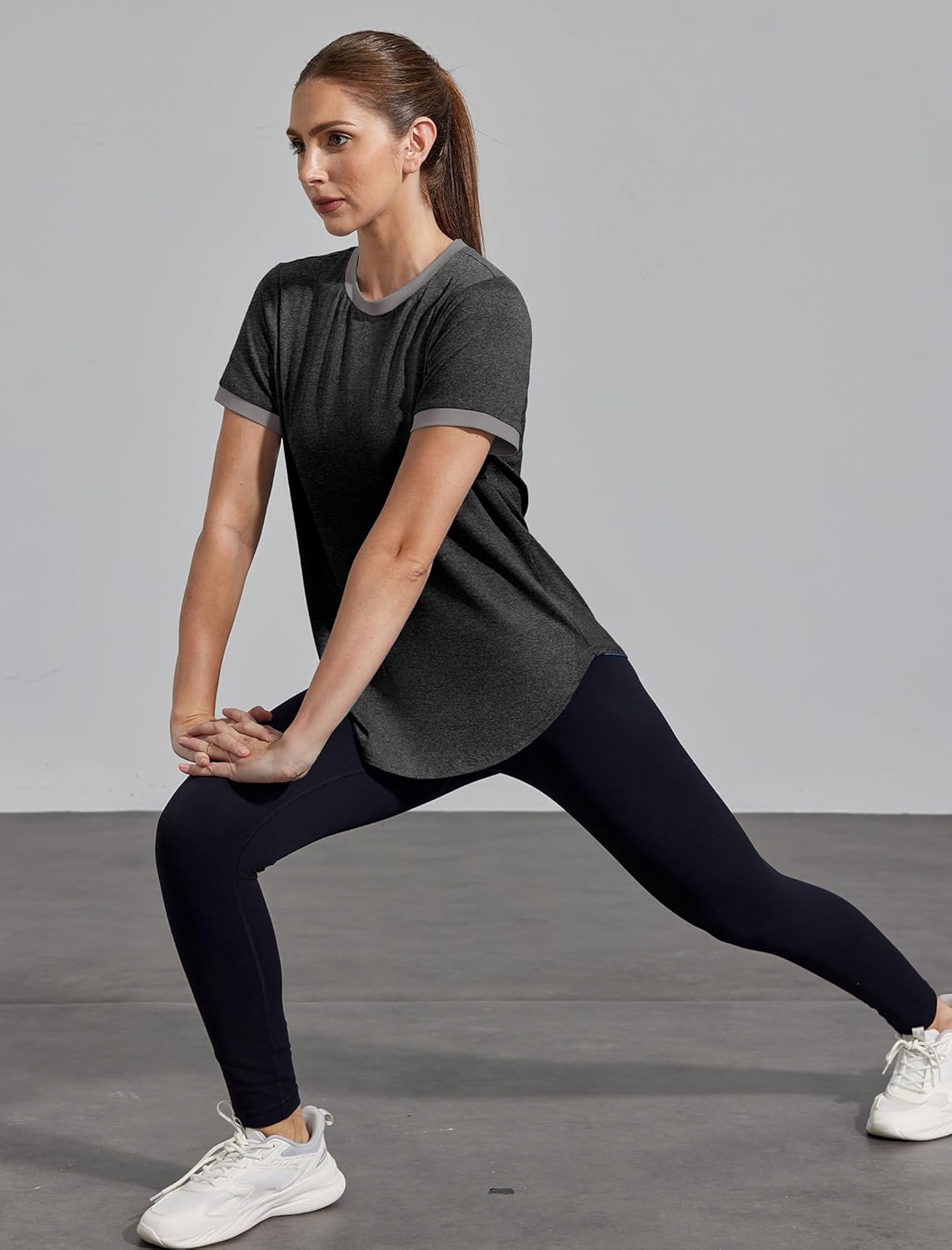 Thumbnail 3 de Women’s Workout Tops: Summer Short Sleeve Athletic Shirts with UPF 50+ Sun Protection (Color Block)