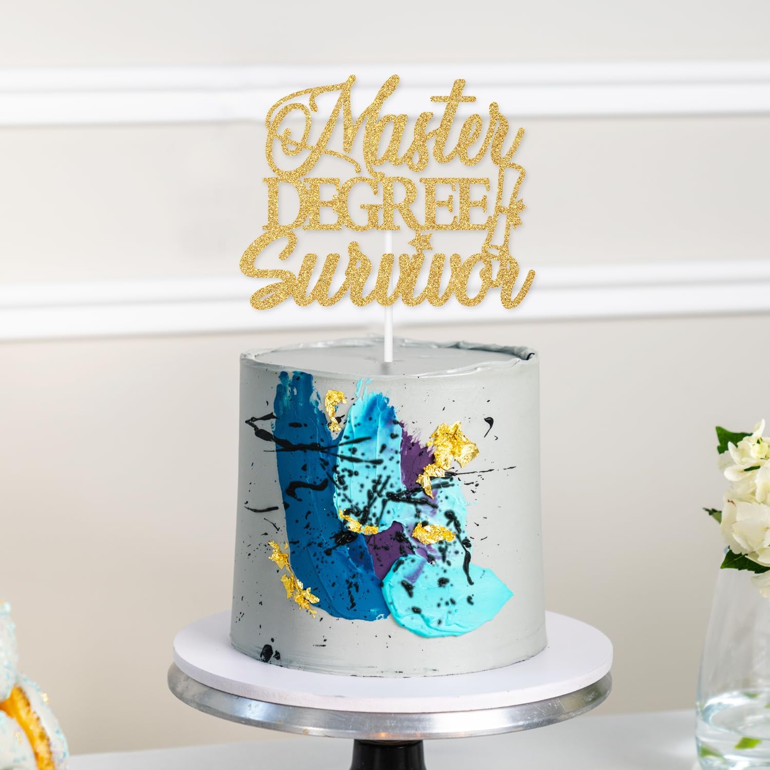 Detalle de Jenrtvis Master Degree Survivor Cake Topper, Gold Glitter Class of 2026