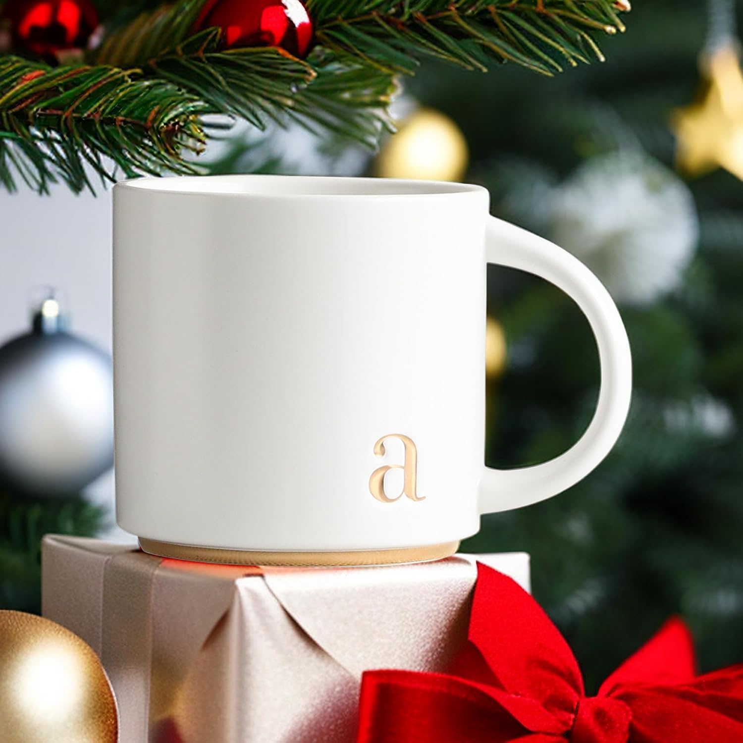 Thumbnail 3 de COLLECTIVE HOME Monogram Ceramic Mugs (15 oz) – Golden Initial Alphabet Coffee Cups with Gift Box