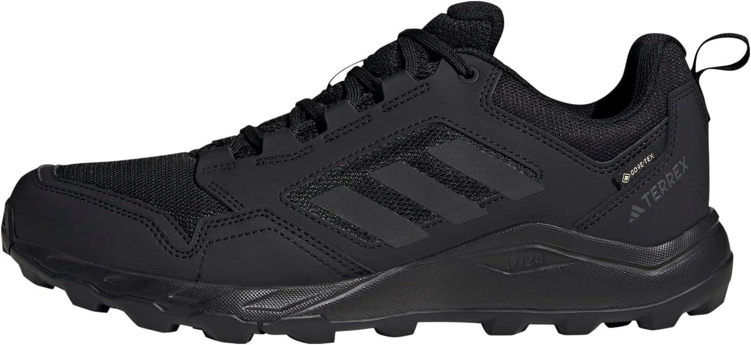 Detalle de adidas Terrex Tracerocker 2 GORE-TEX trail running shoes for men