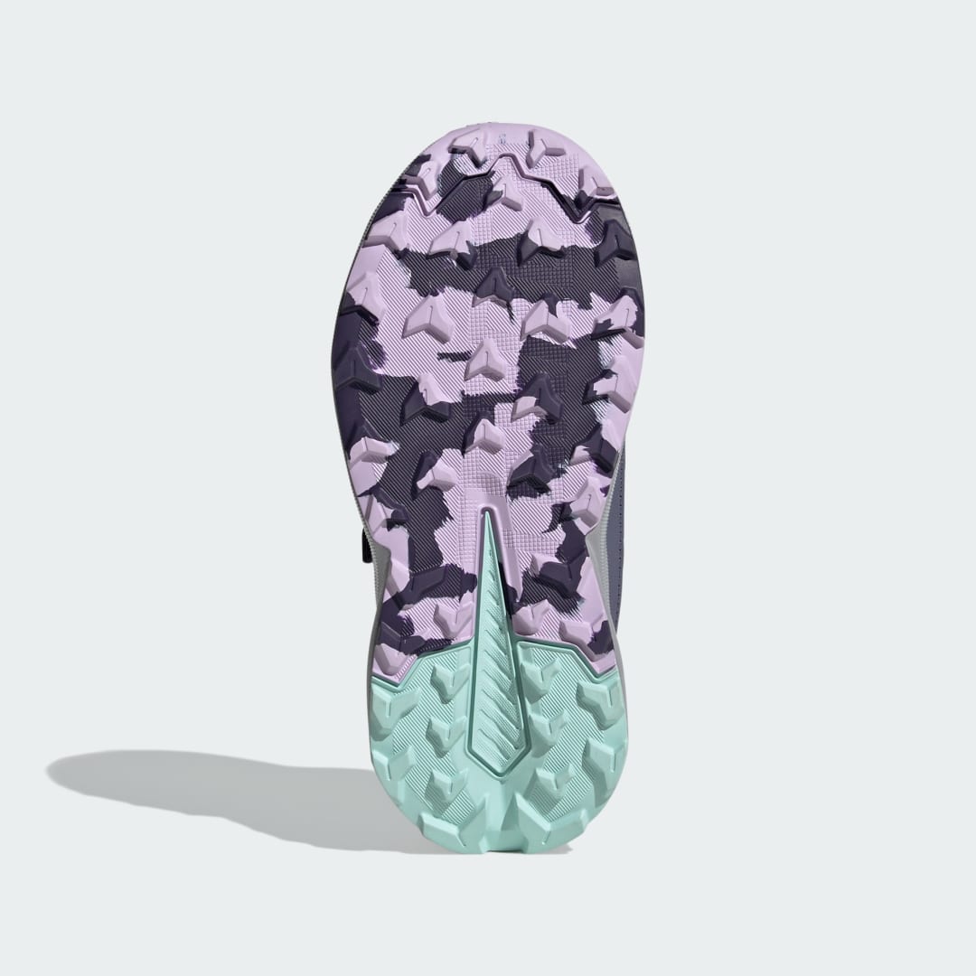 Detalle de Adidas Terrex Trailmaker 2, zapatilla de senderismo violeta