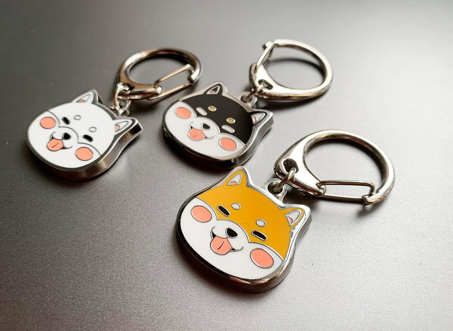 Detalle 2 de BT Bear metal dog ID tags pendant keyring (Yellow Shiba Inu pattern)