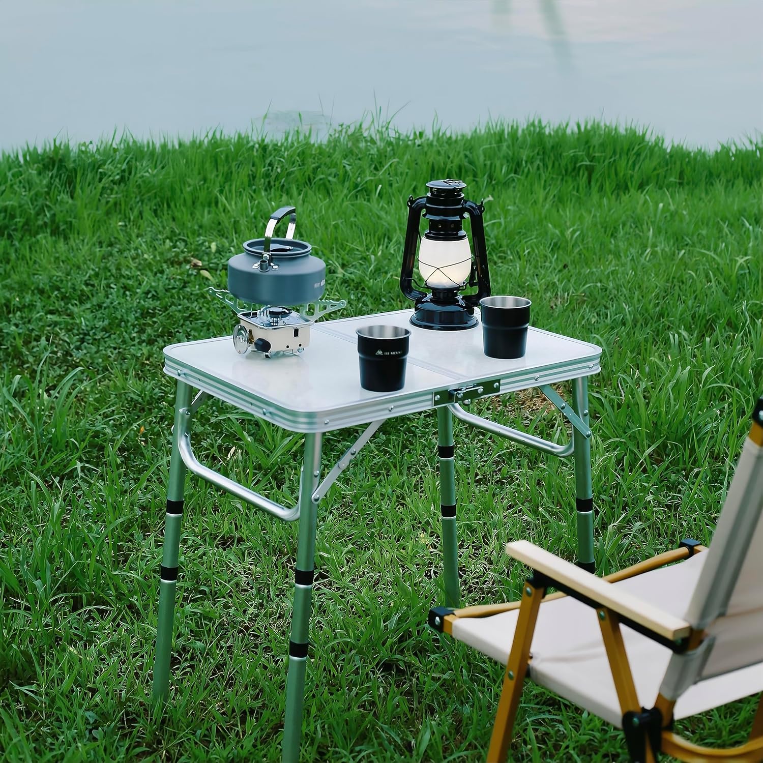 Thumbnail 1 de Yriuat Folding Camping Table 2ft portable camping table