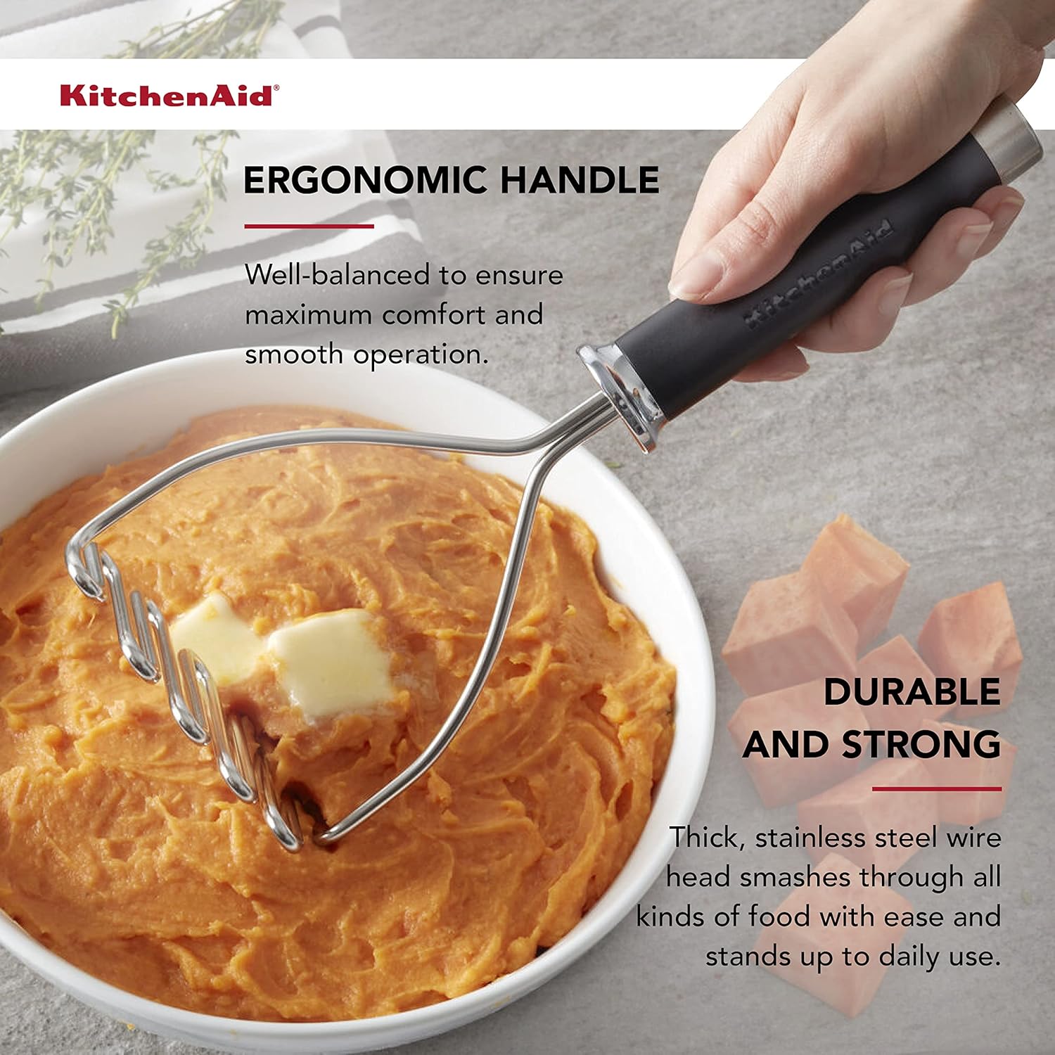 Detalle de KitchenAid Gourmet Stainless Steel Wire Masher (10.24-Inch) in Black
