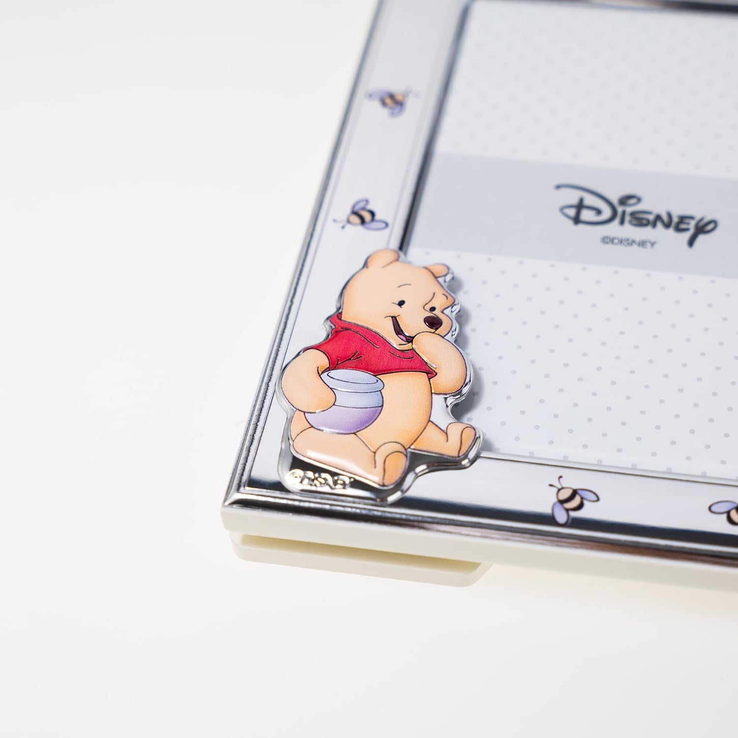 Thumbnail 3 de VALENTI & CO. Disney Baby – srebrna ramka na zdjęcie z Kubusiem Puchatkiem 9 × 13 cm
