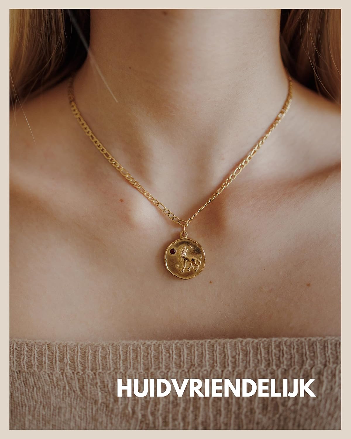 Detalle de GOOD.designs dierenriemketting met geboortesteen, 18K verguld roestvrij staal