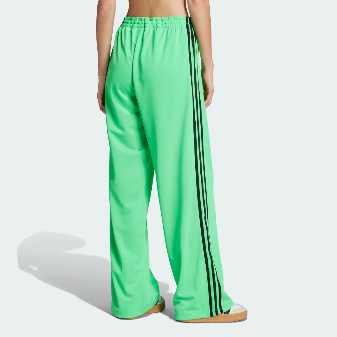 Detalle 2 de Pantalón Adicolor Classic Firebird Loose de Adidas: guía de compra y uso