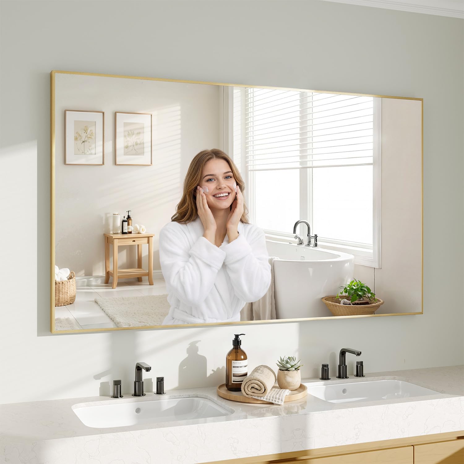 Detalle de Koonmi Wall Mirror, 30 x 55 Inches