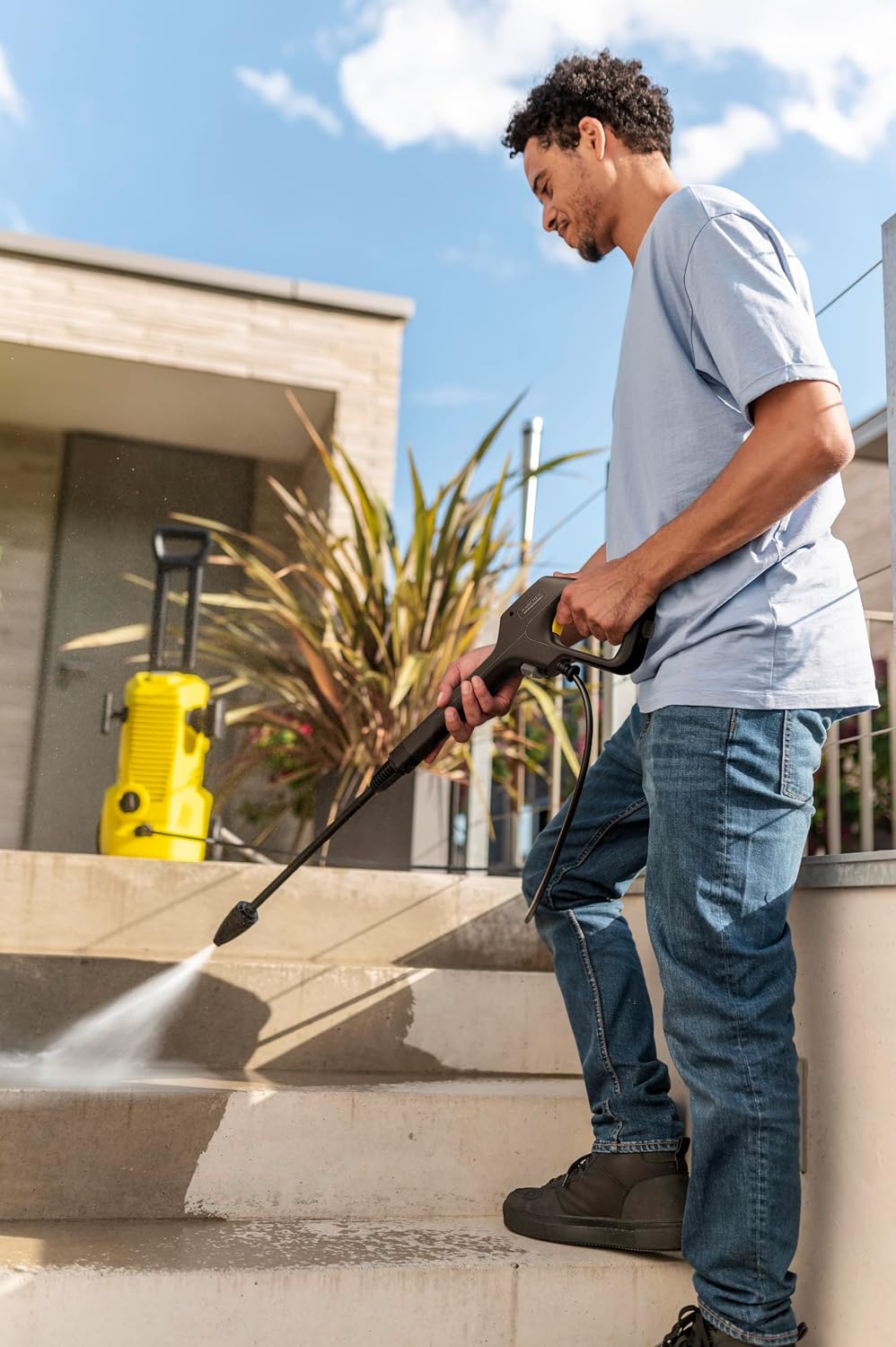 Thumbnail 1 de Kärcher K2 High-Pressure Washer review: practical entry-level clean, with up to 110 bar
