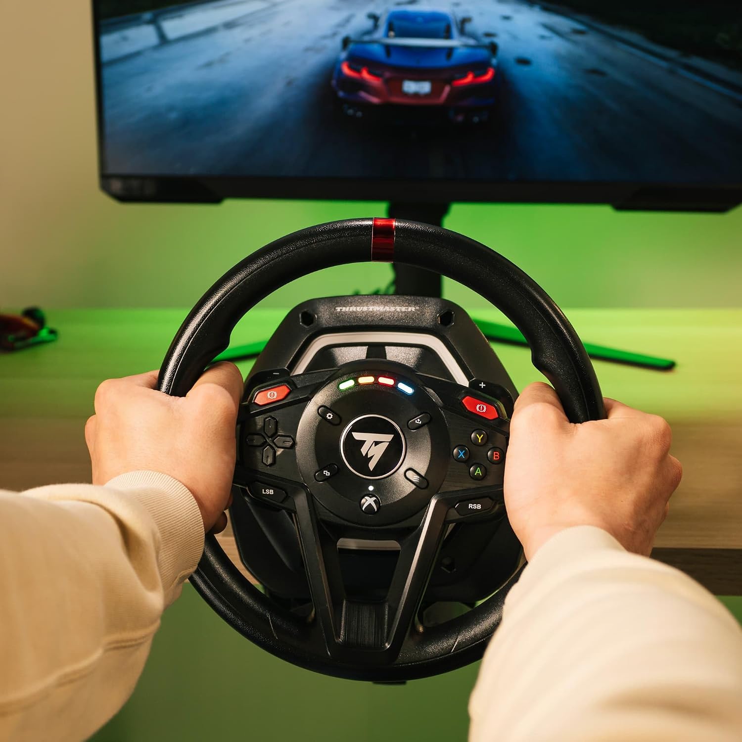 Detalle de Thrustmaster T128: volante Force Feedback con pedali magnetici per Xbox Series X|S, Xbox One e PC