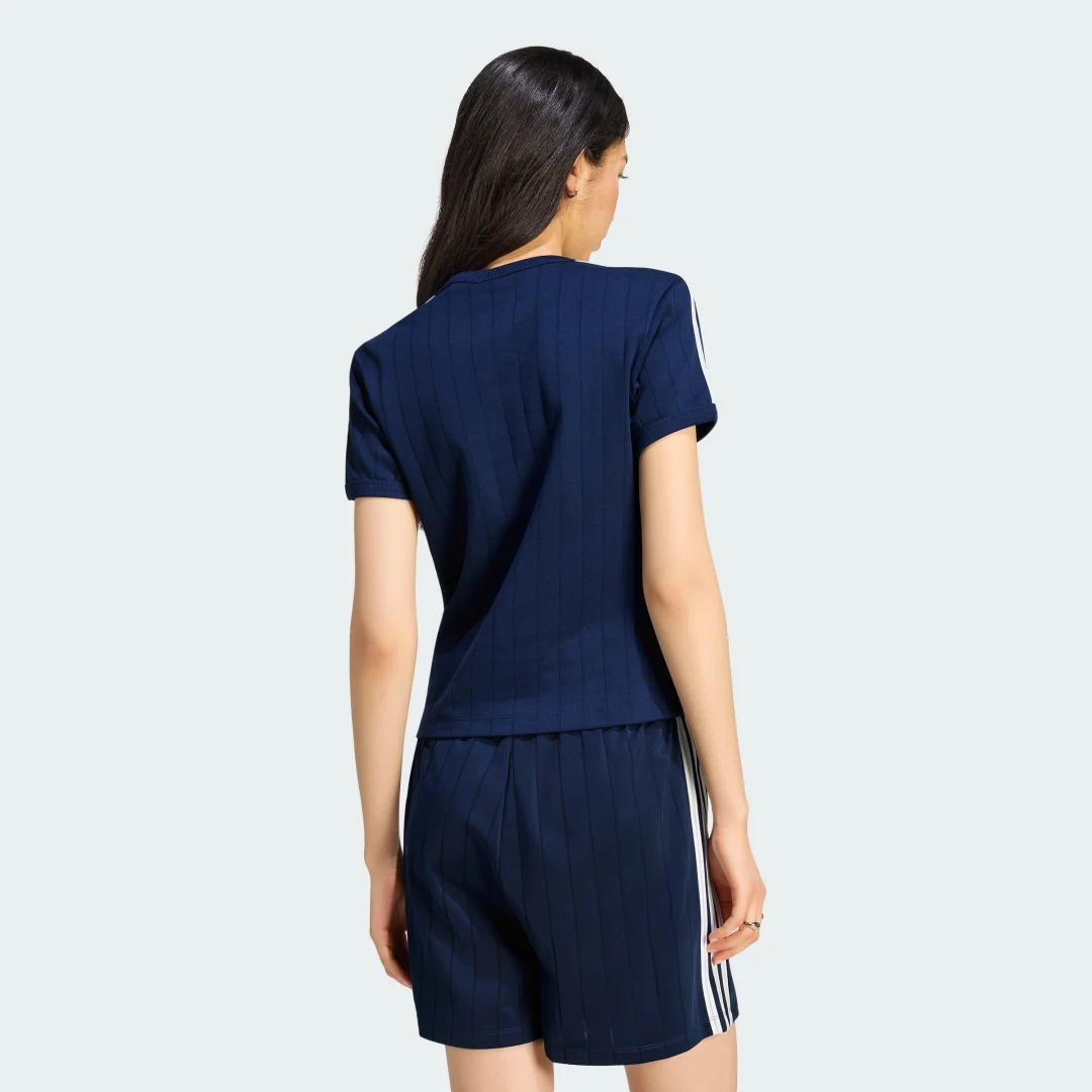Detalle 2 de Camiseta entallada de manga corta finas rayas — Adidas