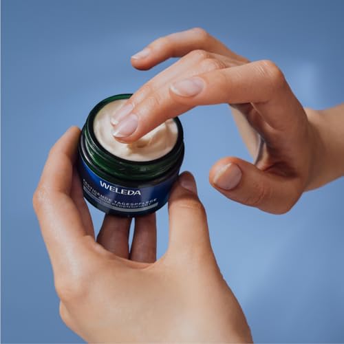 Detalle 2 de WELEDA Festigende Tagespflege 40 ml – Blaue Enzian & Edelweiß, vegan Bio