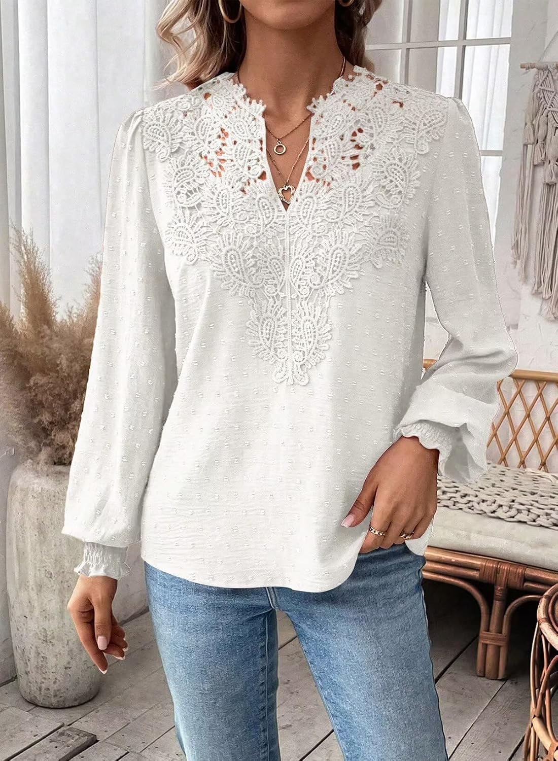 Detalle 2 de Falechay Swiss Dot Boho Long Sleeve Top with V-Neck & Crochet Details