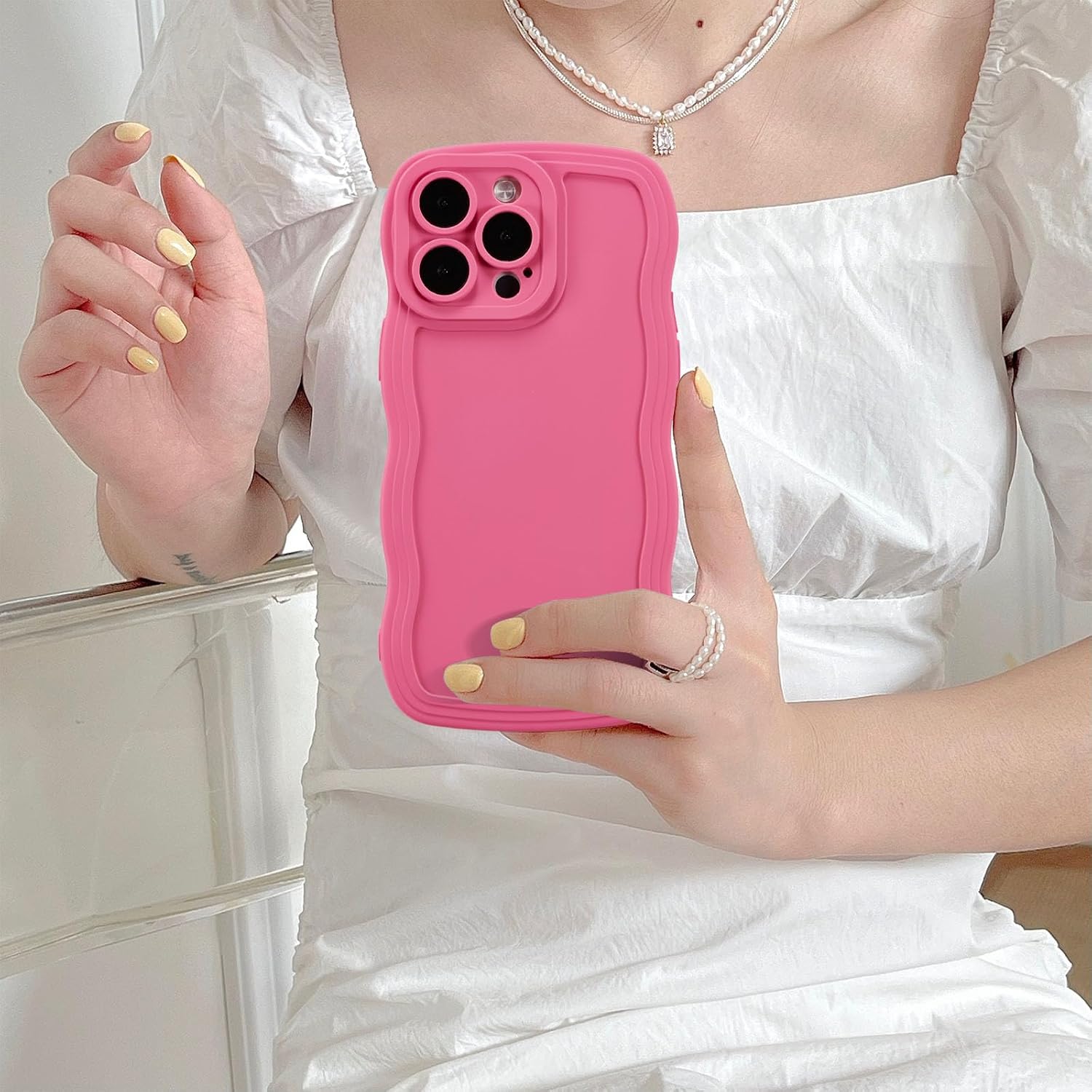 Detalle de UEEBAI Handyhülle für iPhone 13 Pro 6,1 Zoll – Rosa, Wellenrahmen, ultradünn, Stoßfestes Silikon-Case mit TPU-Bumper