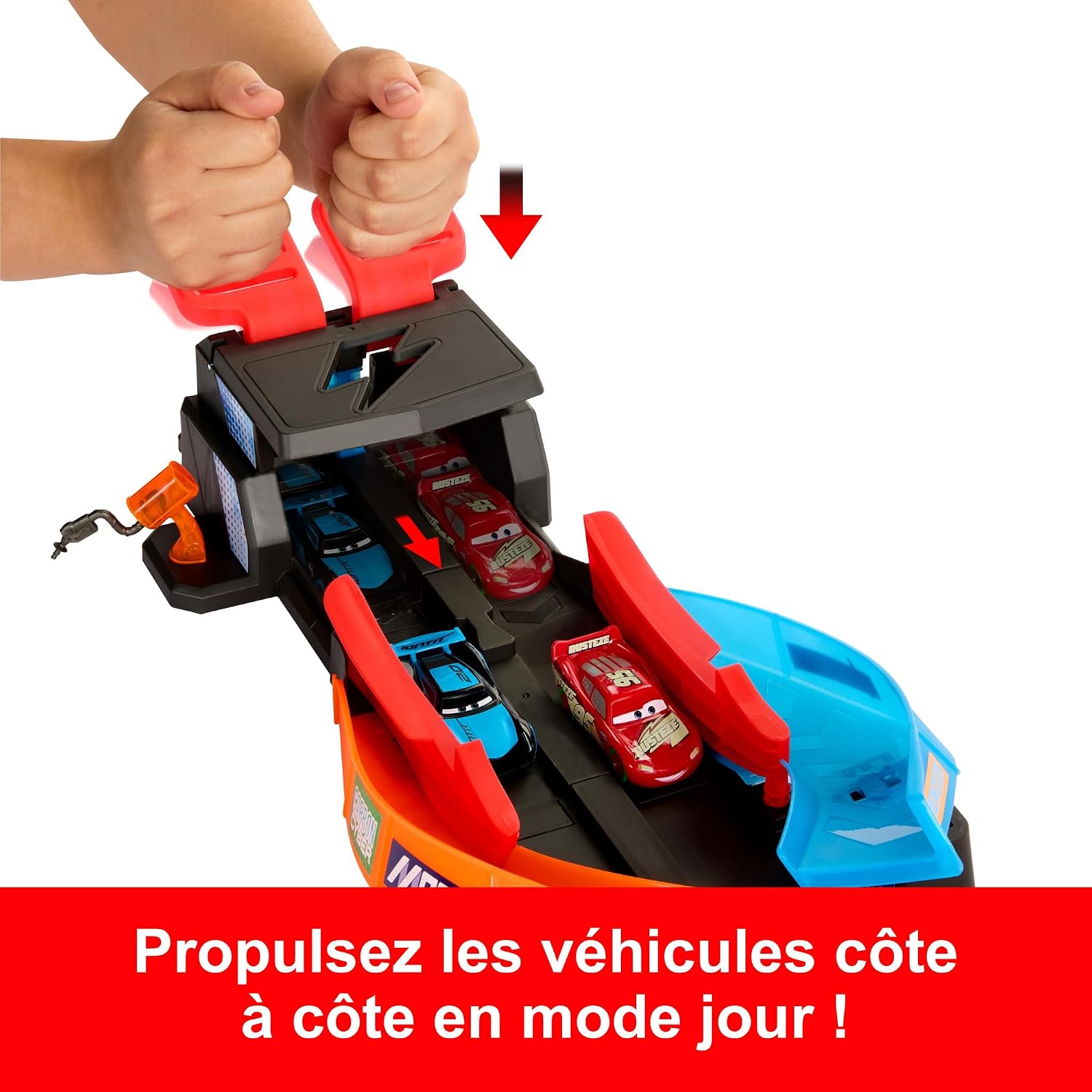 Detalle 2 de Mattel Cars Coffret Glow Racers HPD80