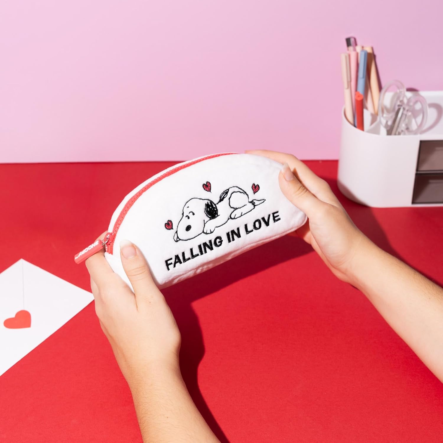 Detalle de Grupo Erik - Trousse Snoopy Peluche – sous Licence Officielle