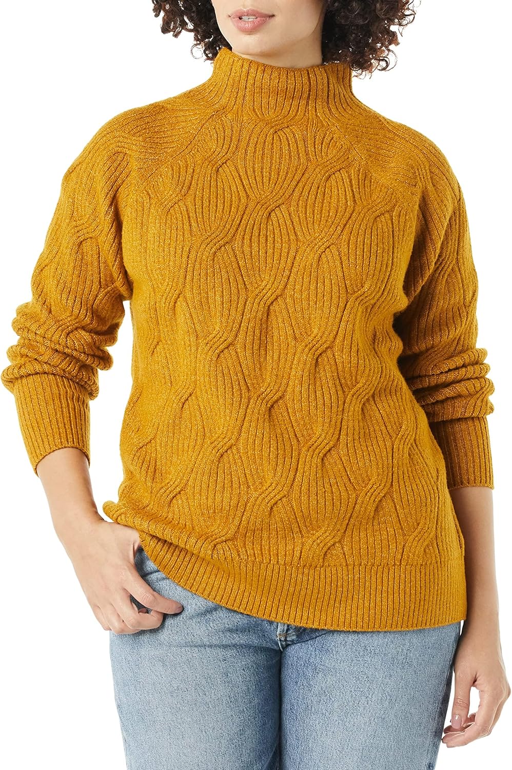 Thumbnail 2 de Amazon Essentials Women's Soft Touch Cable Knit Funnel Neck Jumper