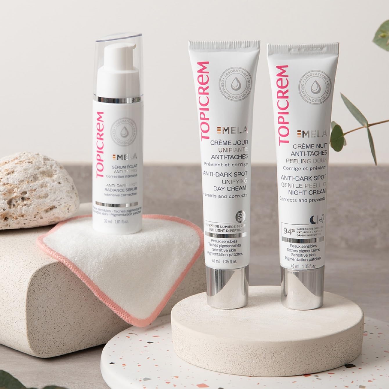 Detalle de Topicrem Mela Crème Jour Unifiante Anti-Taches - Hydrate 24h SPF50+ pour peaux sensibles, 40 ml