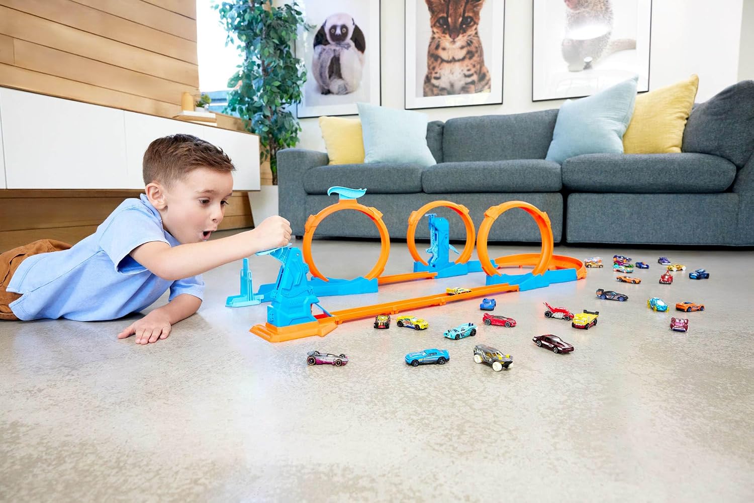 Detalle de Hot Wheels Track Creator Triple Loop Pack with 1:64 Scale Vehicle (JDW39)
