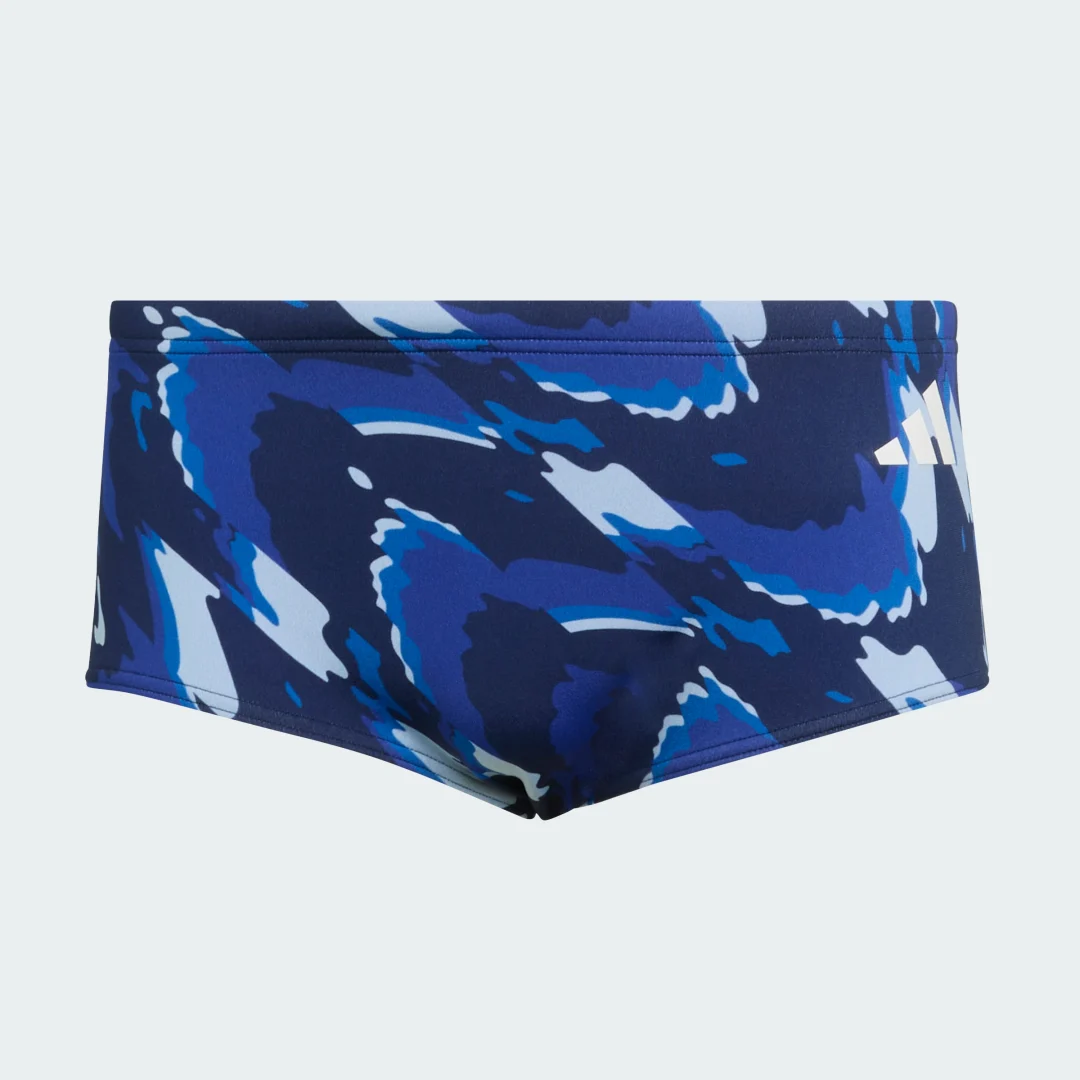 Detalle 2 de BAÑADOR ANCHO ESTAMPADO RIPSTREAM TEAM de Adidas: comodidad y estilo para tus sesiones