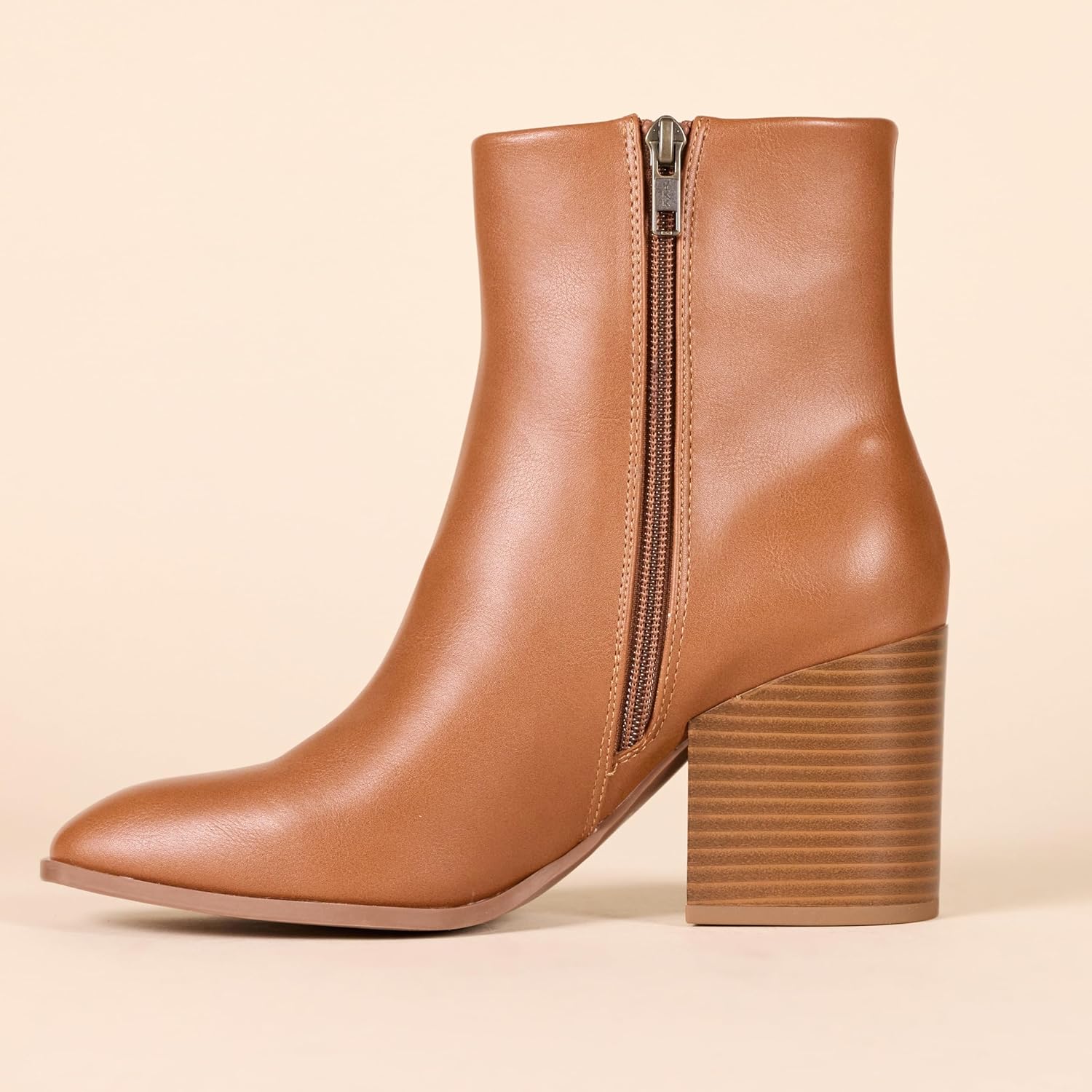 Detalle de Amazon Essentials Women's Clean-Heel Ankle Boots