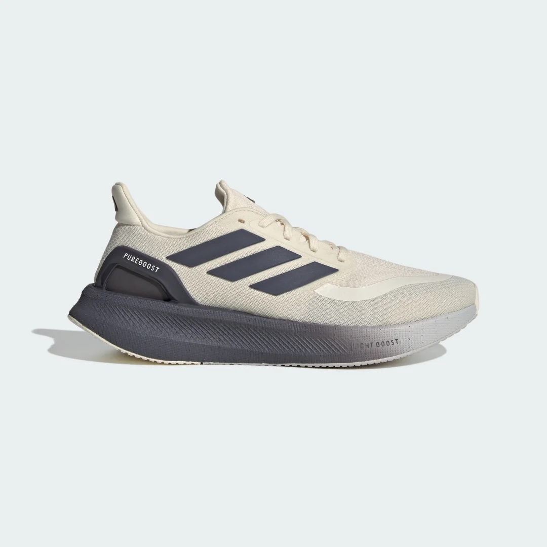 Detalle de Zapatilla Pureboost 5 Running de Adidas — color Blanco