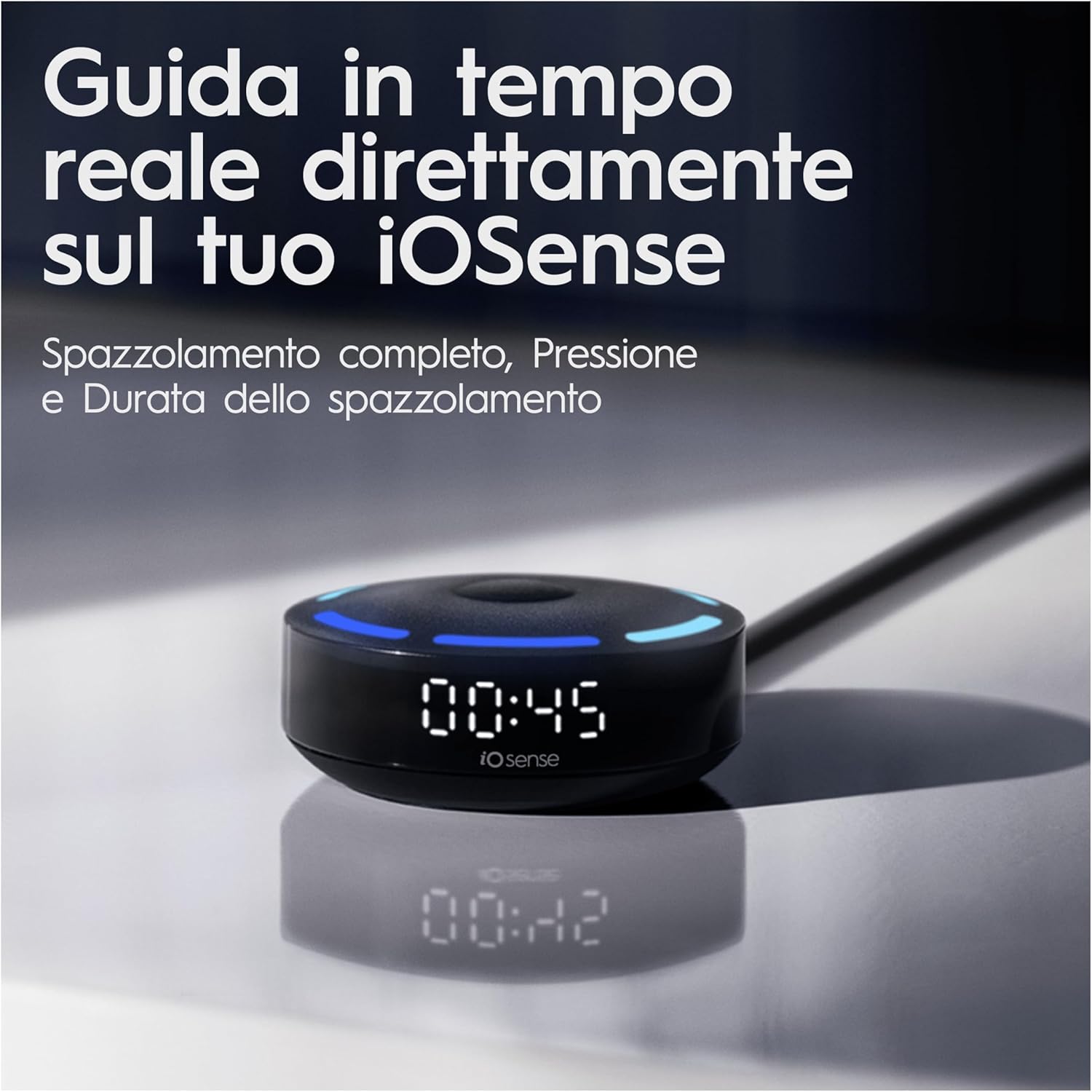 Detalle de Oral-B iO10 Black: spazzolino elettrico ricaricabile con testina Ultimate Clean e kit completo