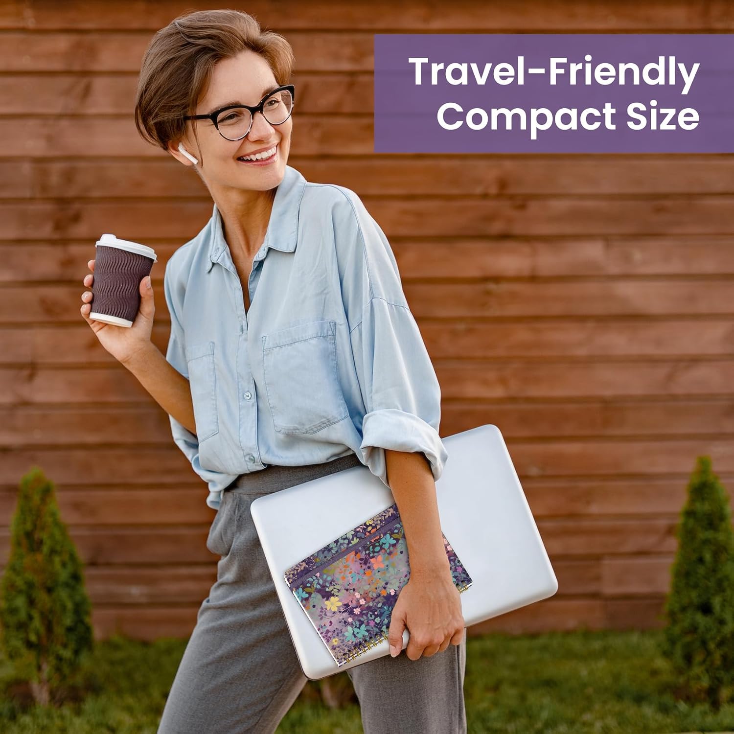 Detalle 2 de Taja Hardcover Spiral Journal, 6" x 8", 140 College-Ruled Pages, Lavender Floral