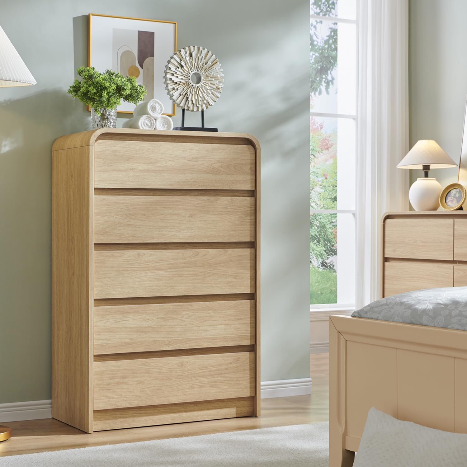 Detalle de Aitjunz 5-Drawer Dresser, Natural Oak