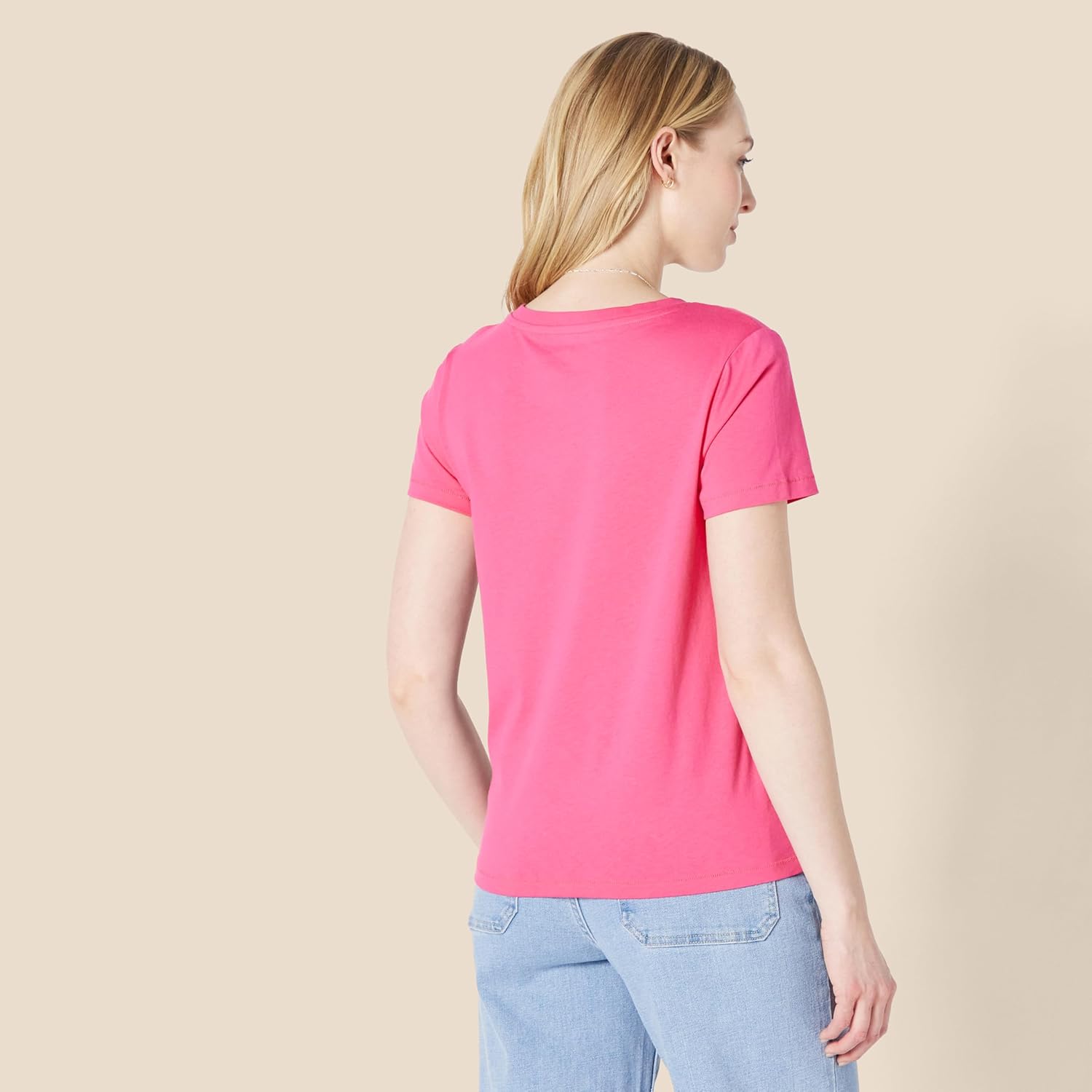 Thumbnail 1 de Amazon Essentials Women’s Regular Fit 100% Cotton V-Neck Short Sleeve T-Shirt