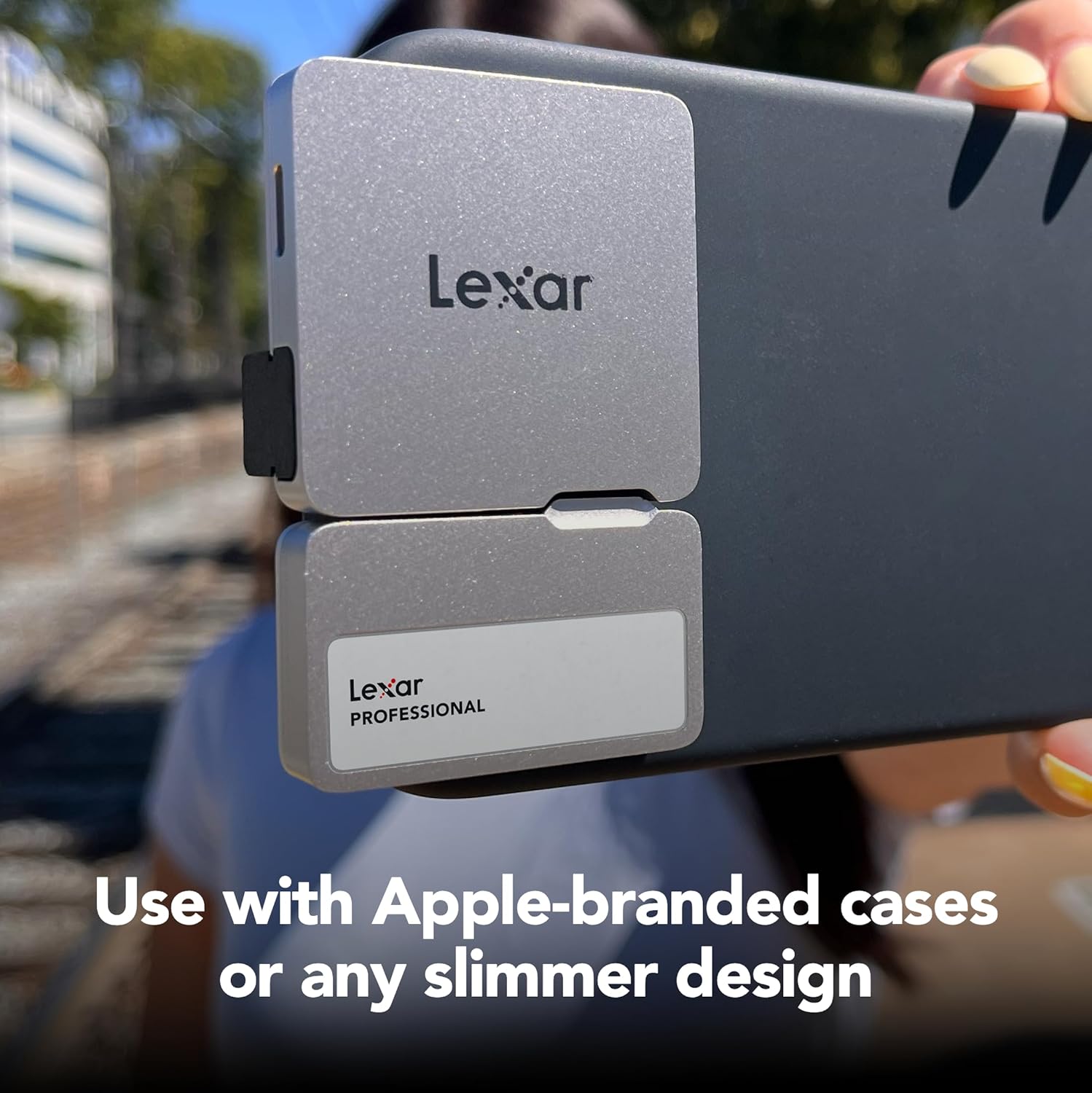 Thumbnail 3 de Lexar 2TB Professional Go Portable SSD with Hub (LSL400S002T-RNSNU)
