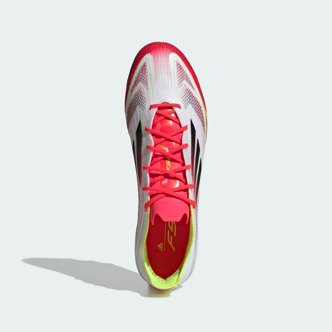 Detalle de Adidas F50 Elite: bota de fútbol para césped artificial (blanca)