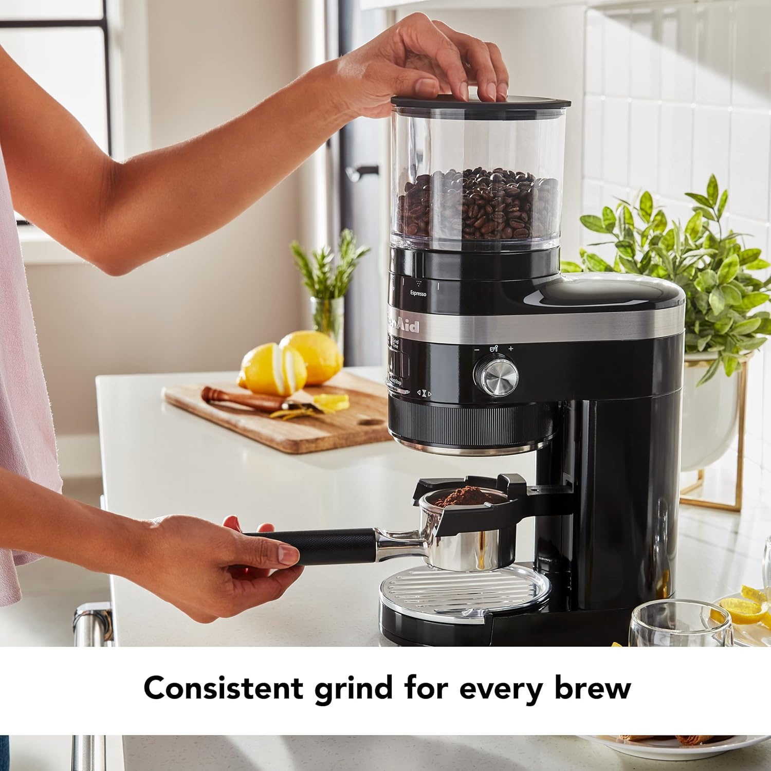 Detalle de KitchenAid Burr Coffee Grinder KCG8433