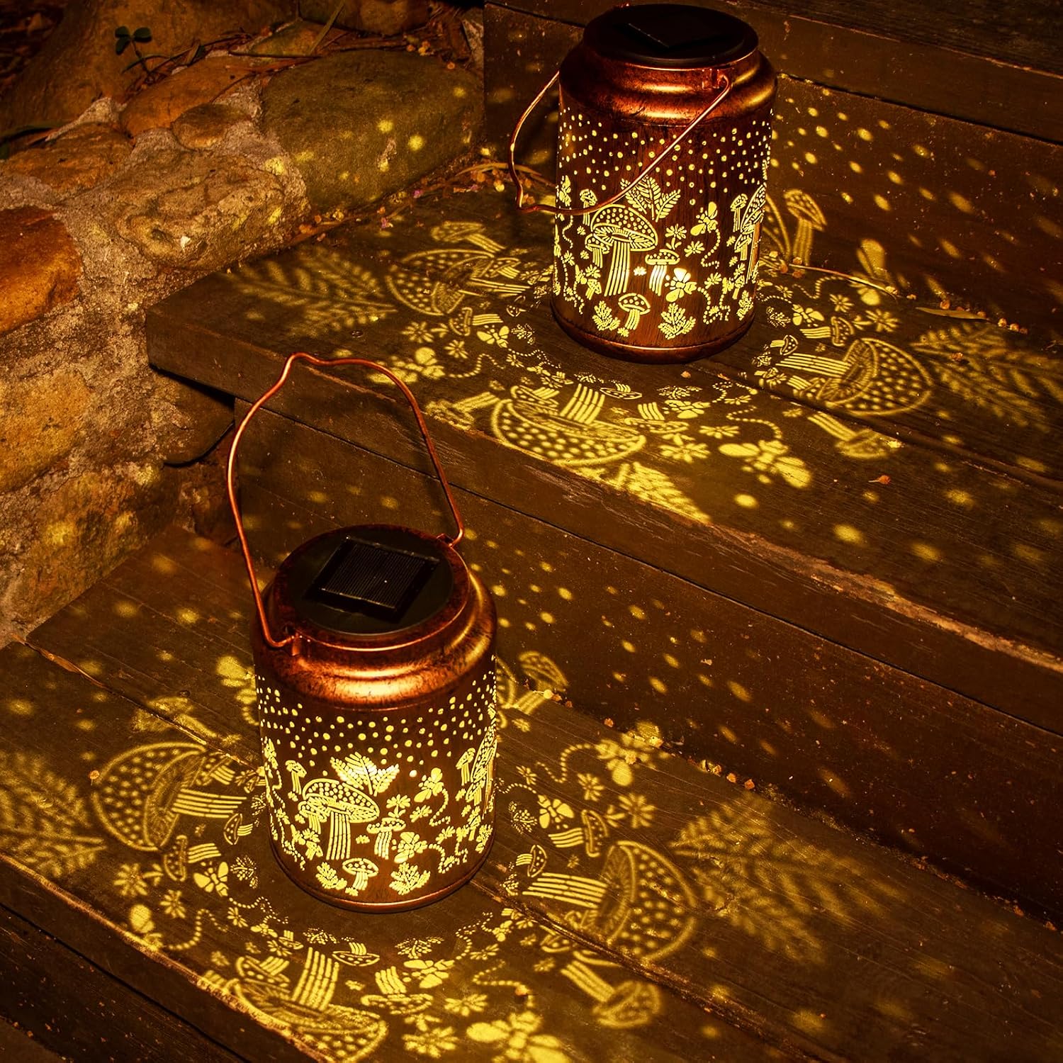 Thumbnail 4 de Birthday Mushroom Solar Lanterns for Women