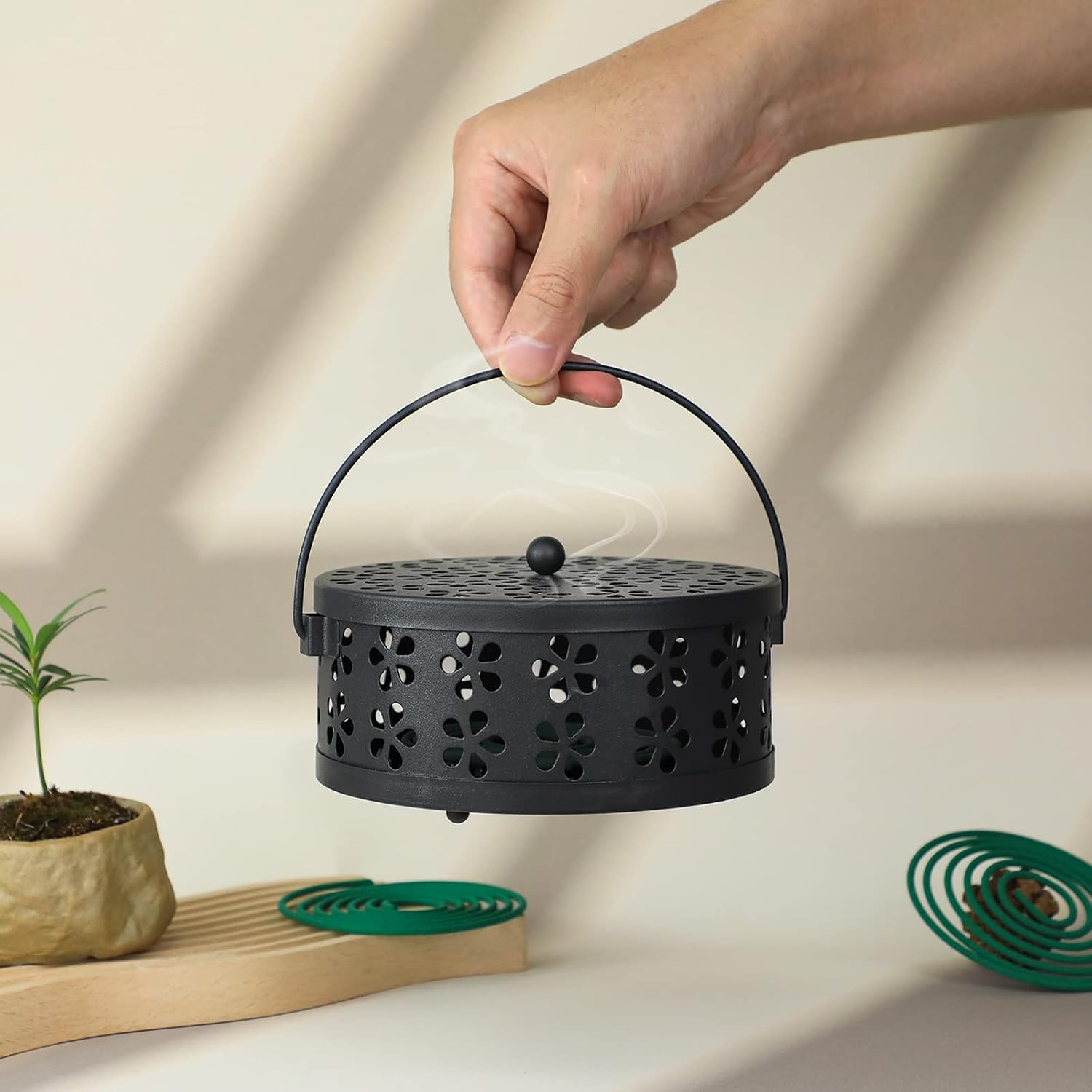 Detalle de SCENTORINI Coil Holder incense coil burner with lid (portable portable design)