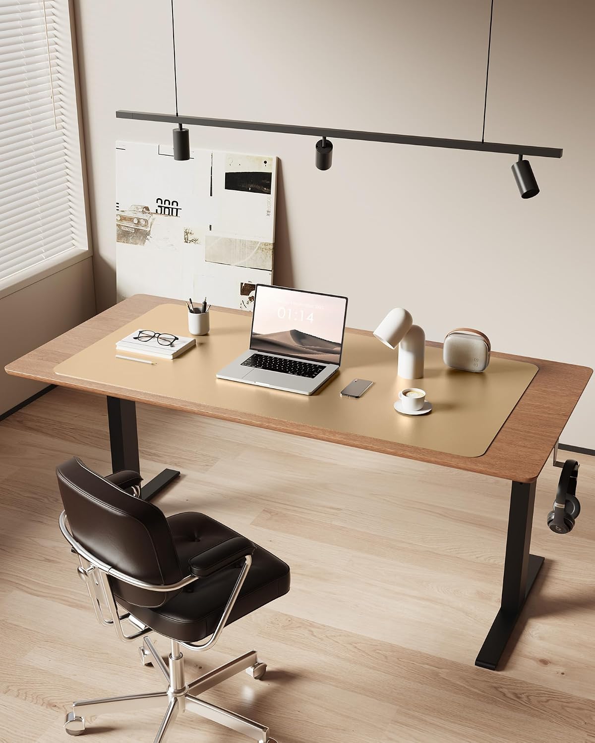 Detalle 2 de YSAGi Leather Desk Mat – Large PU Leather Desk Protector (100 x 50 cm)